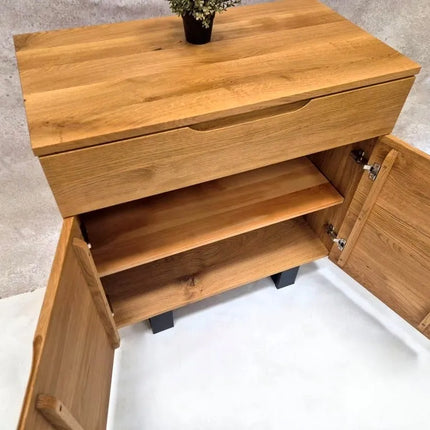 Oak chest of drawers in the loft style Revesby